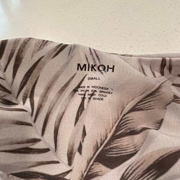 Mikoh Lami Bottom in Tahitian Blossom - Picture 4 of 6